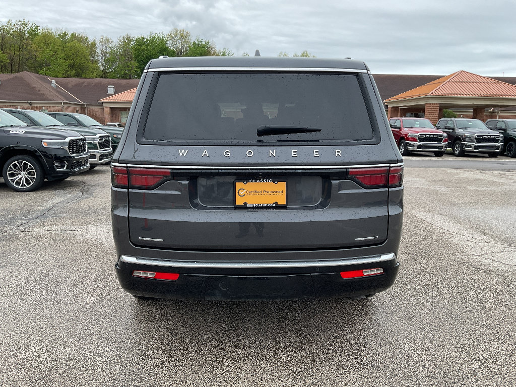 Used 2022 Jeep Wagoneer Series II AWD/4WD image 6