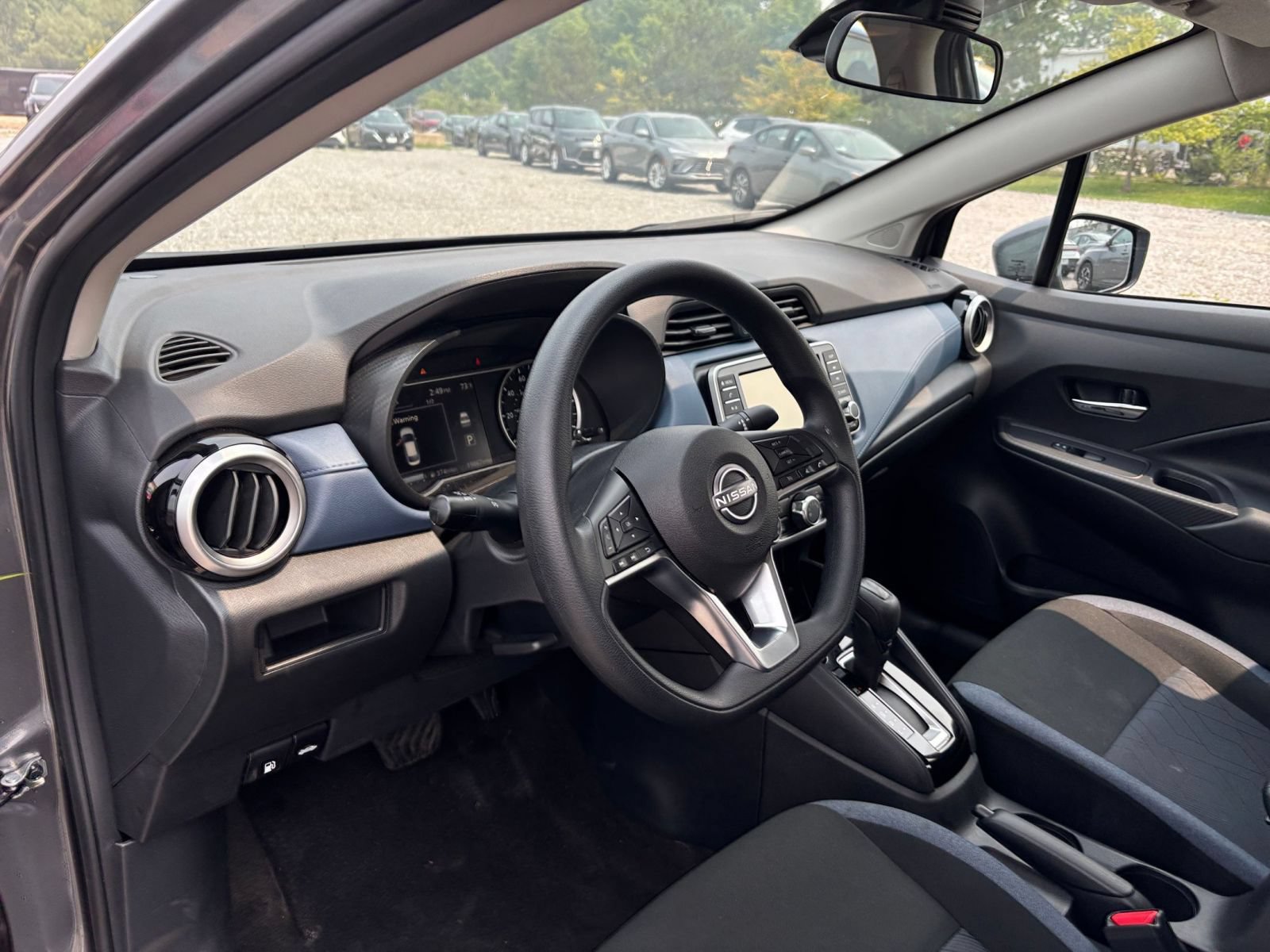 Used 2025 Nissan Versa SV FWD image 32
