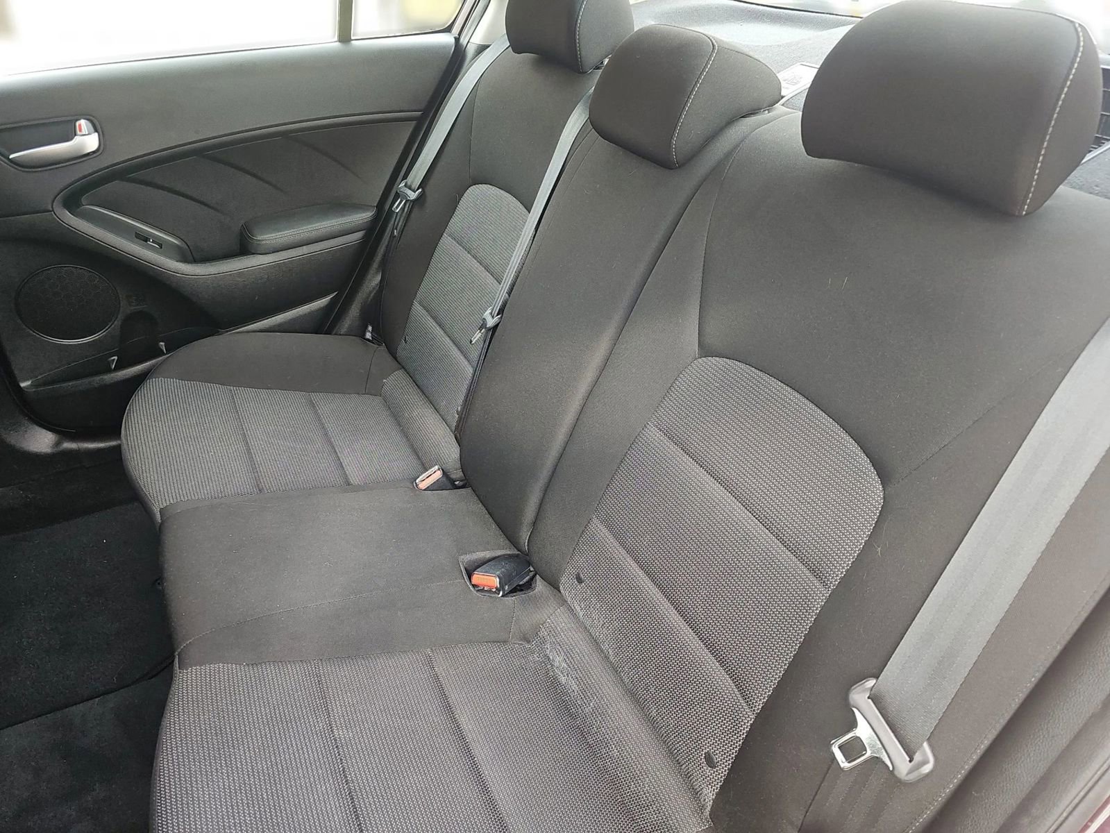 Used 2018 Kia Forte LX w/ LX Rear Camera Package image 10