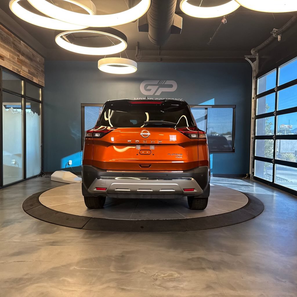 Used 2022 Nissan Rogue Platinum w/ Head-Up Display Package AWD/4WD image 4