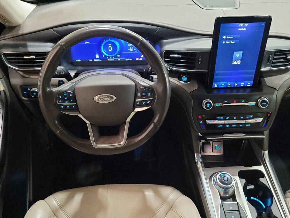 Used 2020 Ford Explorer Platinum w/ Premium Technology Package AWD/4WD image 22