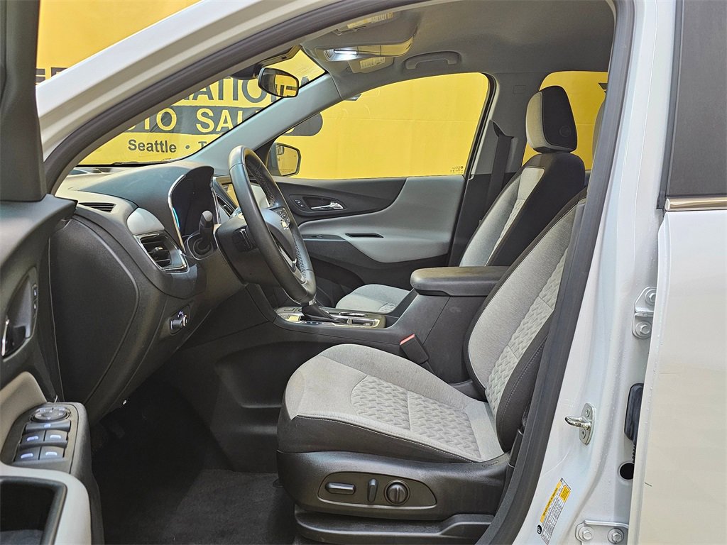 Used 2023 Chevrolet Equinox LT w/ Driver Convenience Package image 20