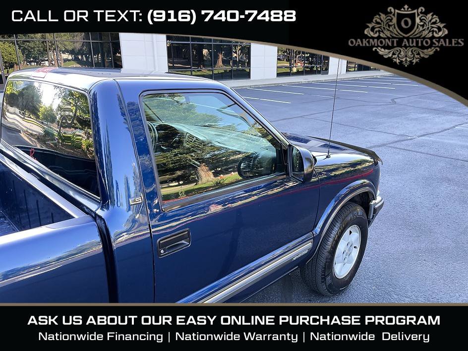 Used 2000 Chevrolet S10 Pickup LS w/ Preferred Equipment Group AWD/4WD image 9
