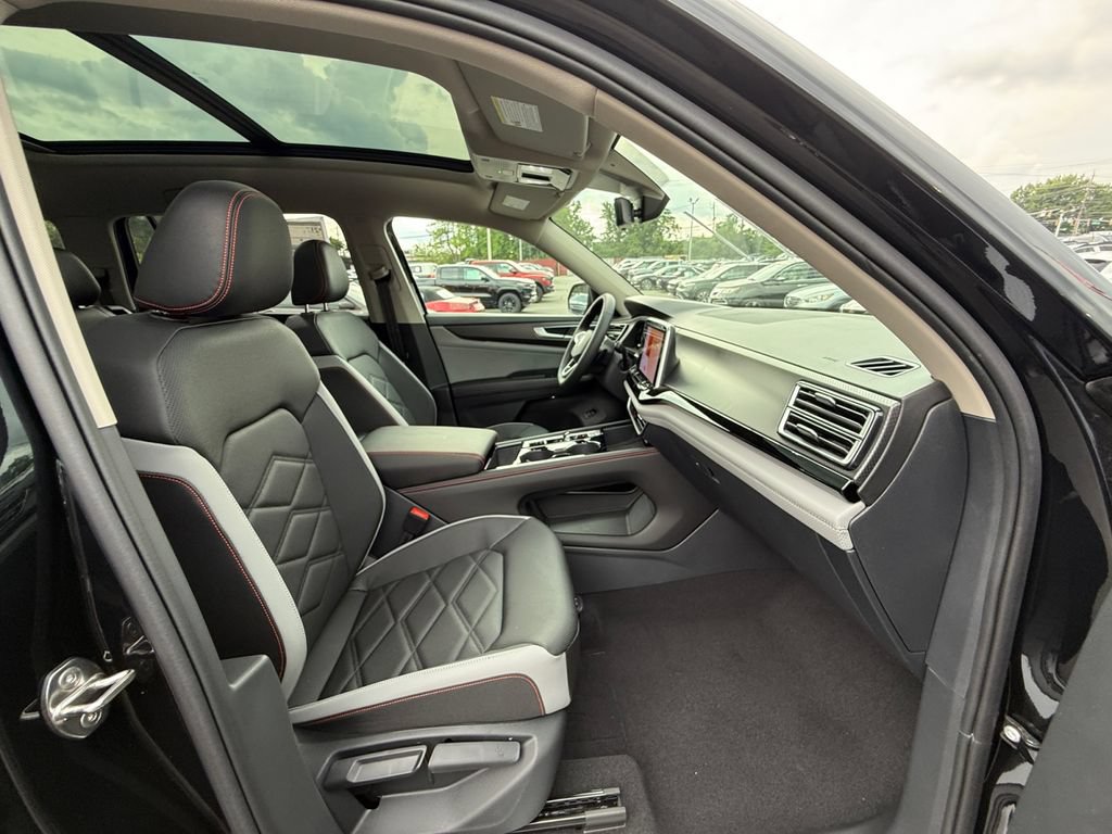New 2026 Volkswagen Atlas Peak Edition AWD/4WD image 27