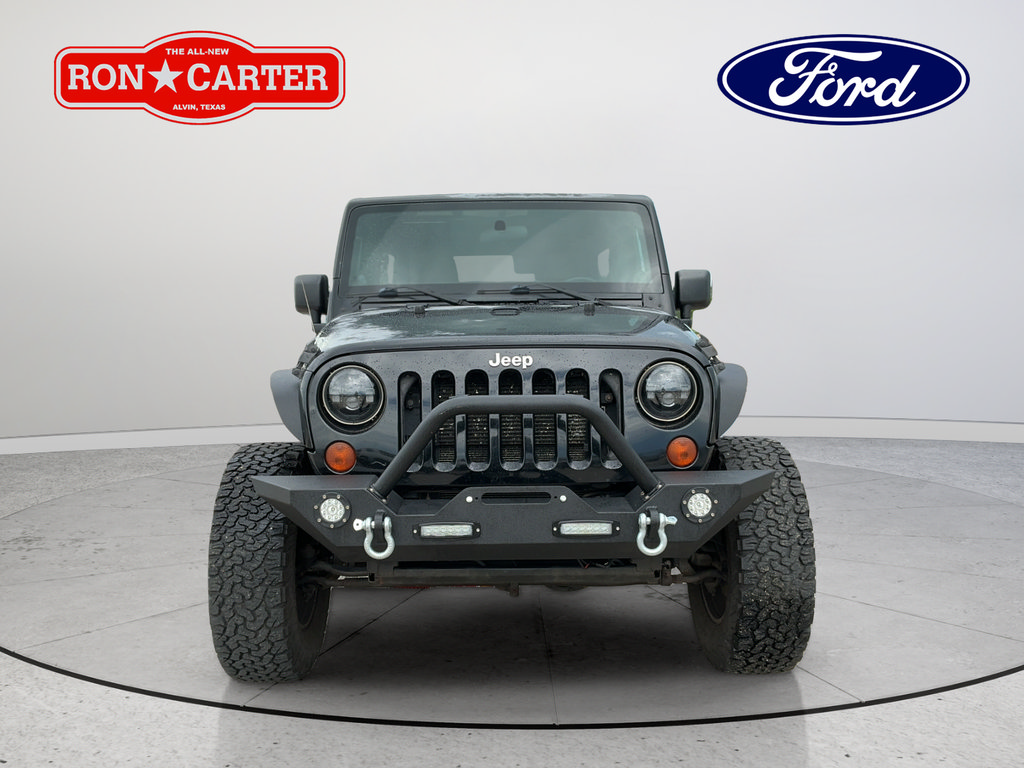 Used 2012 Jeep Wrangler Unlimited Sahara w/ Connectivity Group AWD/4WD image 2