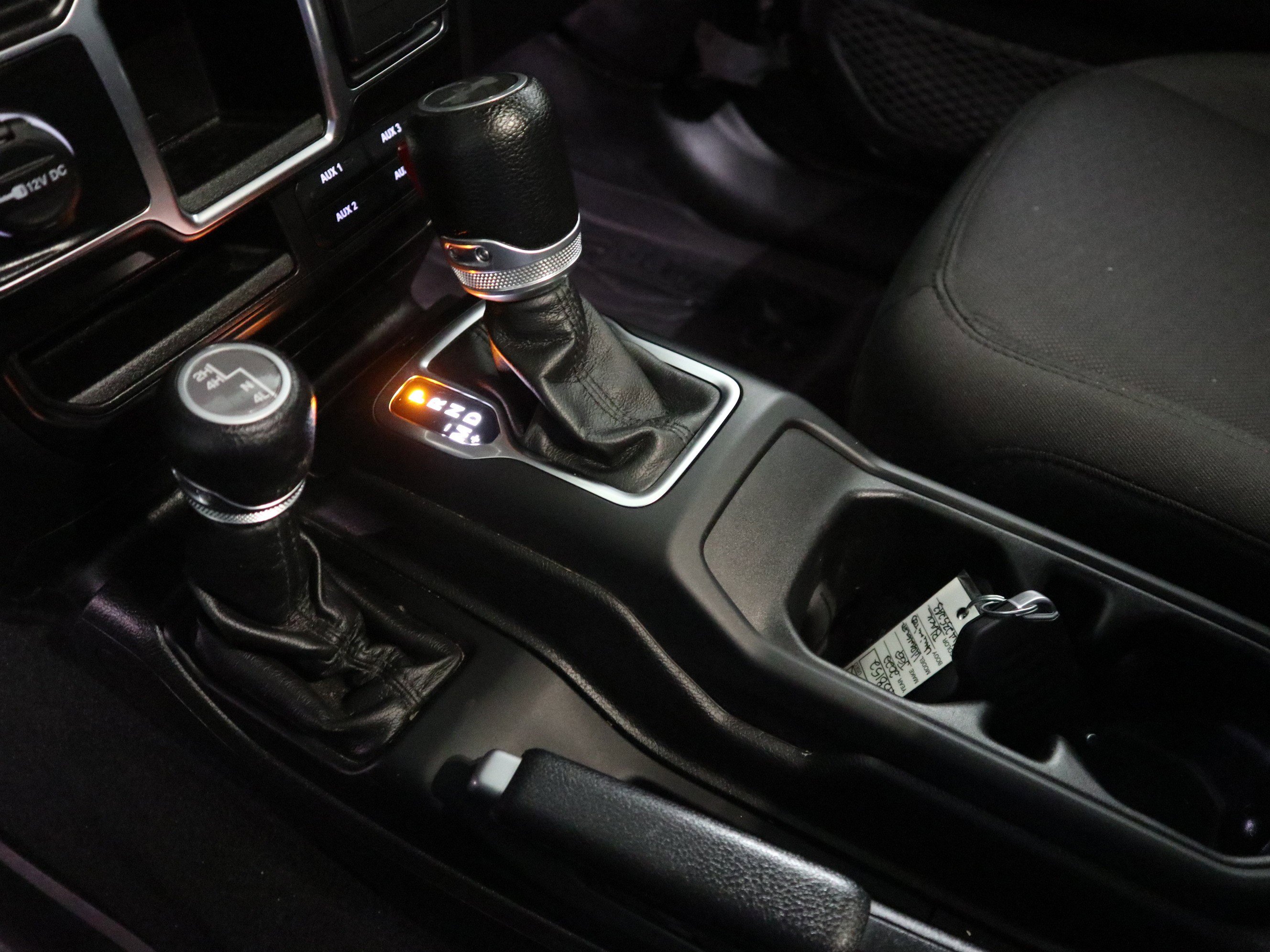 Used 2022 Jeep Wrangler Unlimited Sport image 27