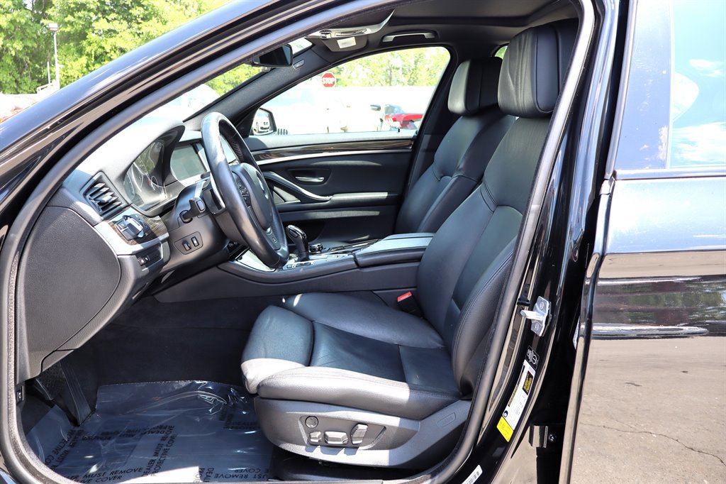 Used 2013 BMW 550i Sedan RWD image 15