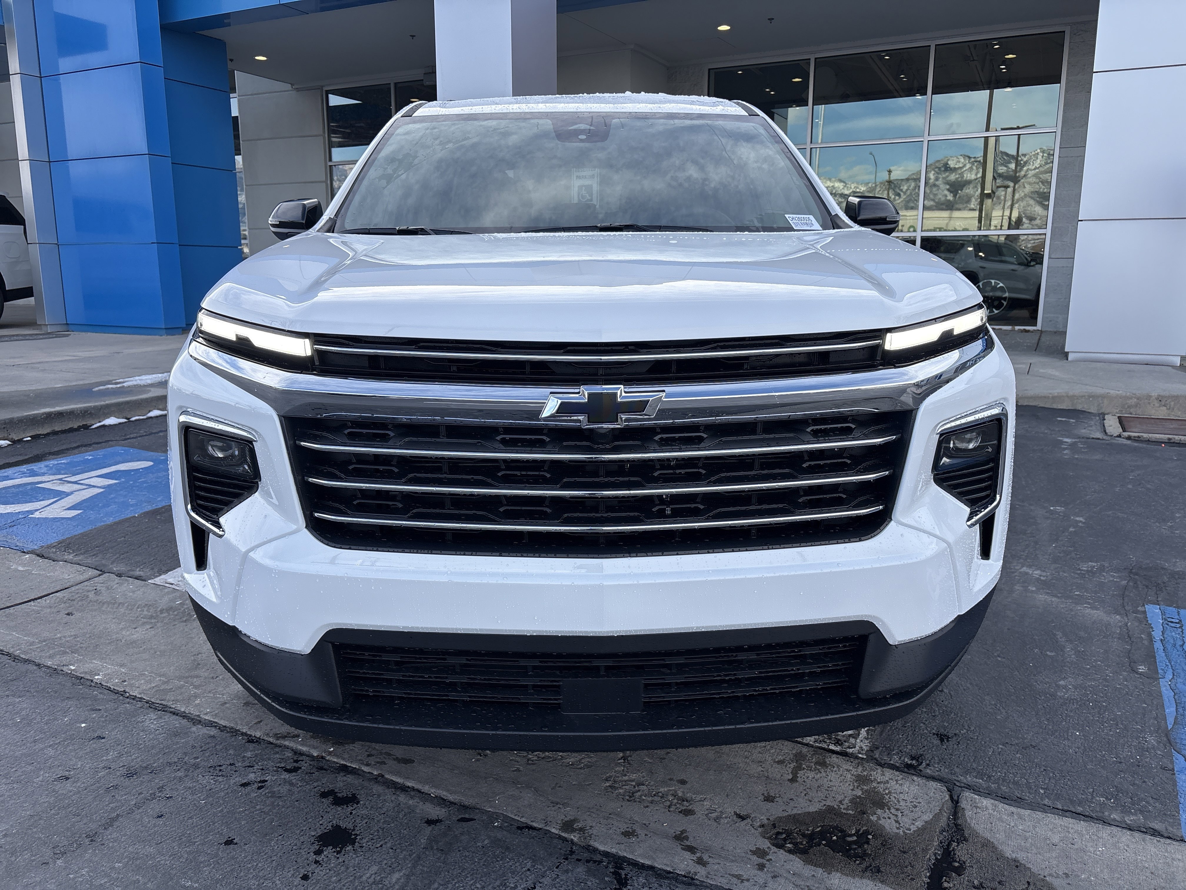 New 2026 Chevrolet Traverse LT w/ LPO, Floor Liner Package AWD/4WD image 8