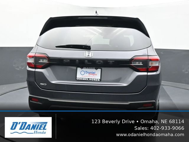 Used 2023 Honda Pilot LX image 5