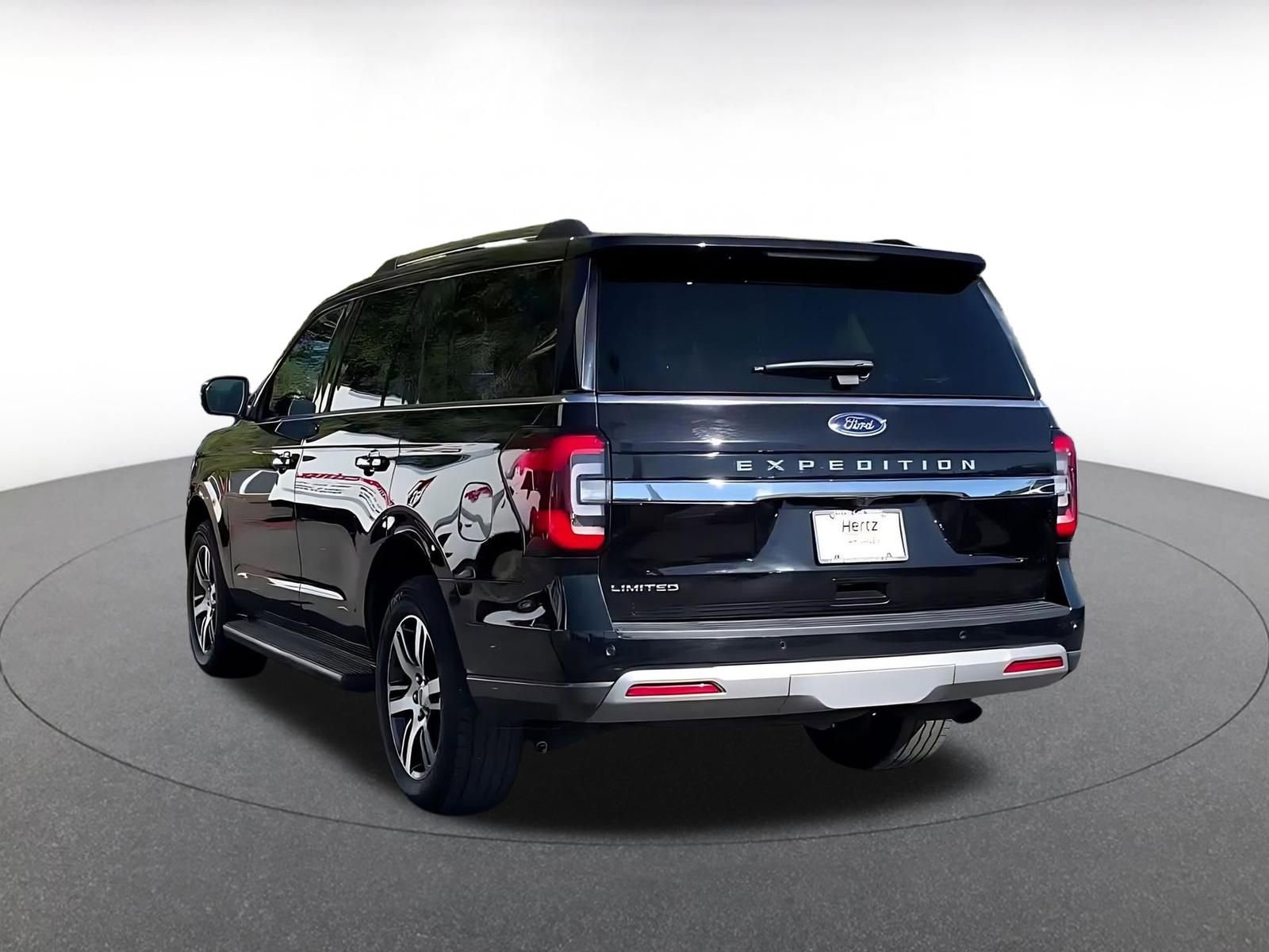 Used 2024 Ford Expedition Limited AWD/4WD image 11