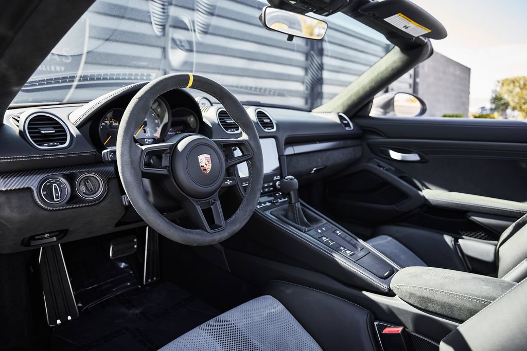 Used 2025 Porsche 718 Boxster Spyder RS RWD image 2