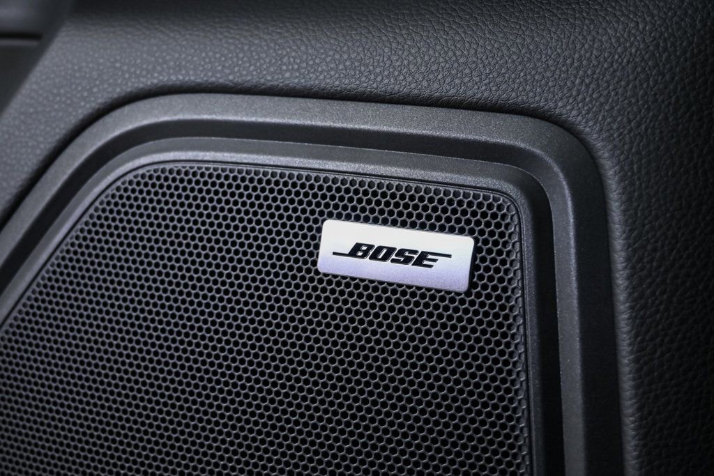 New 2026 Porsche Macan image 7