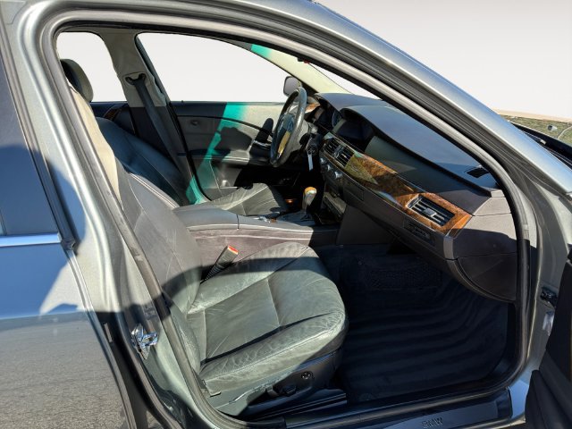 Used 2006 BMW 530xi Sedan AWD/4WD image 15
