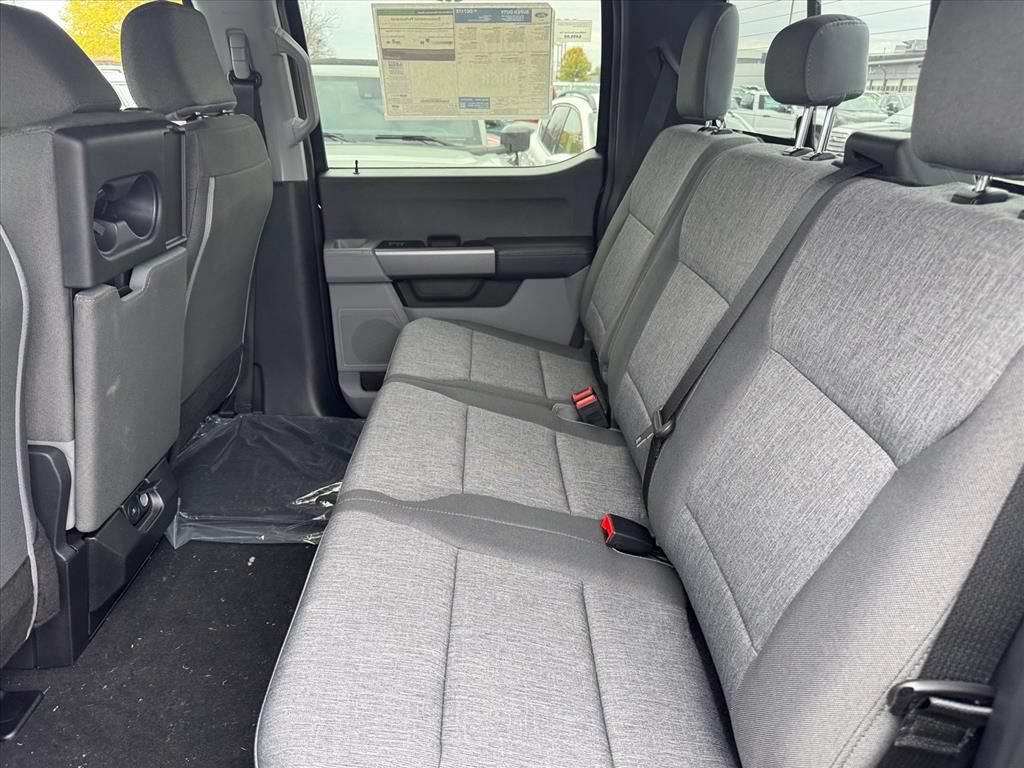 New 2026 Ford F250 XL w/ STX Appearance Package AWD/4WD image 9
