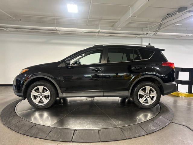 Used 2015 Toyota RAV4 XLE AWD/4WD image 14