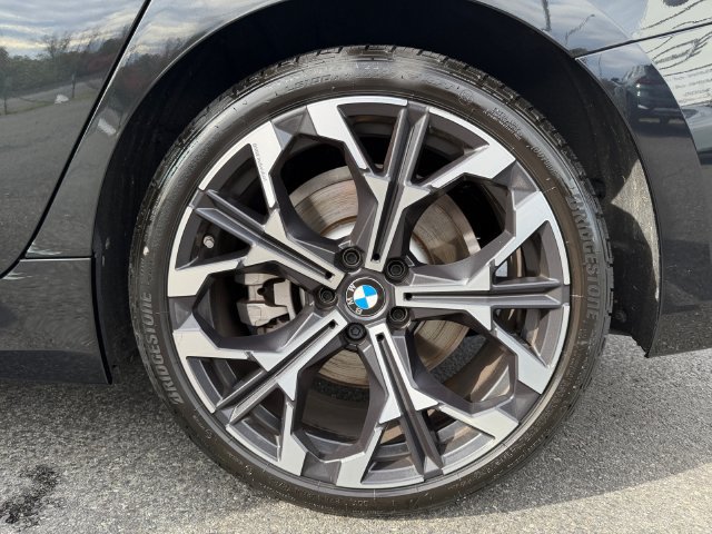 Certified 2026 BMW 330i xDrive Sedan w/ Premium Package AWD/4WD image 36