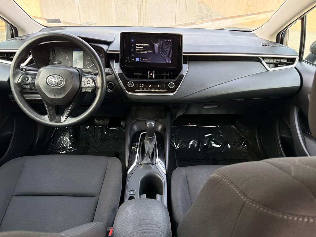 Used 2025 Toyota Corolla LE w/ Convenience Package FWD image 11