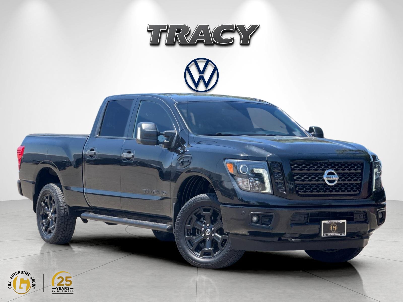 Used 2018 Nissan Titan SV w/ SV Convenience Package AWD/4WD image 1