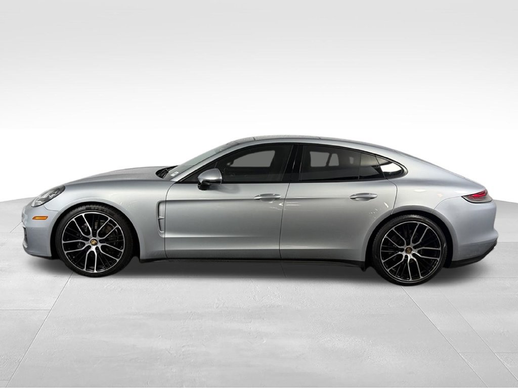 Used 2023 Porsche Panamera w/ Premium Package RWD image 9