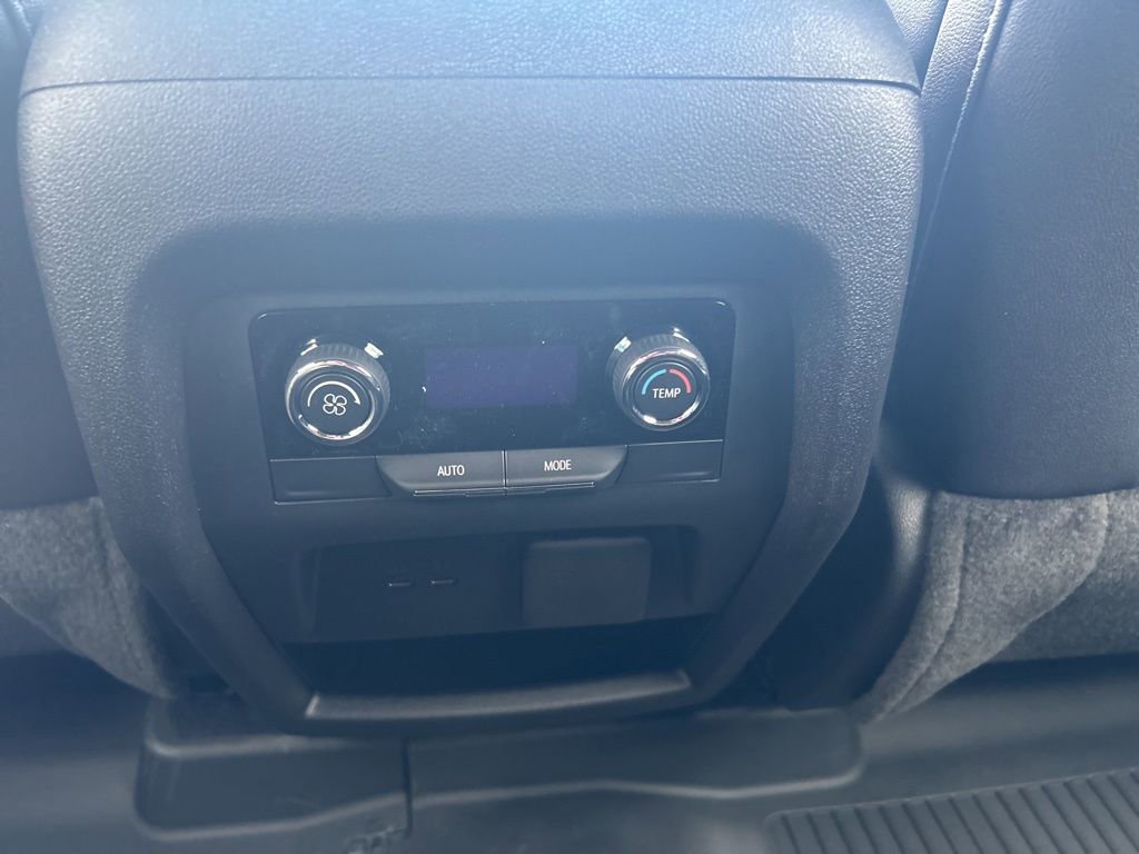 New 2026 Chevrolet Traverse Z71 w/ Enhanced Driving Package image 12