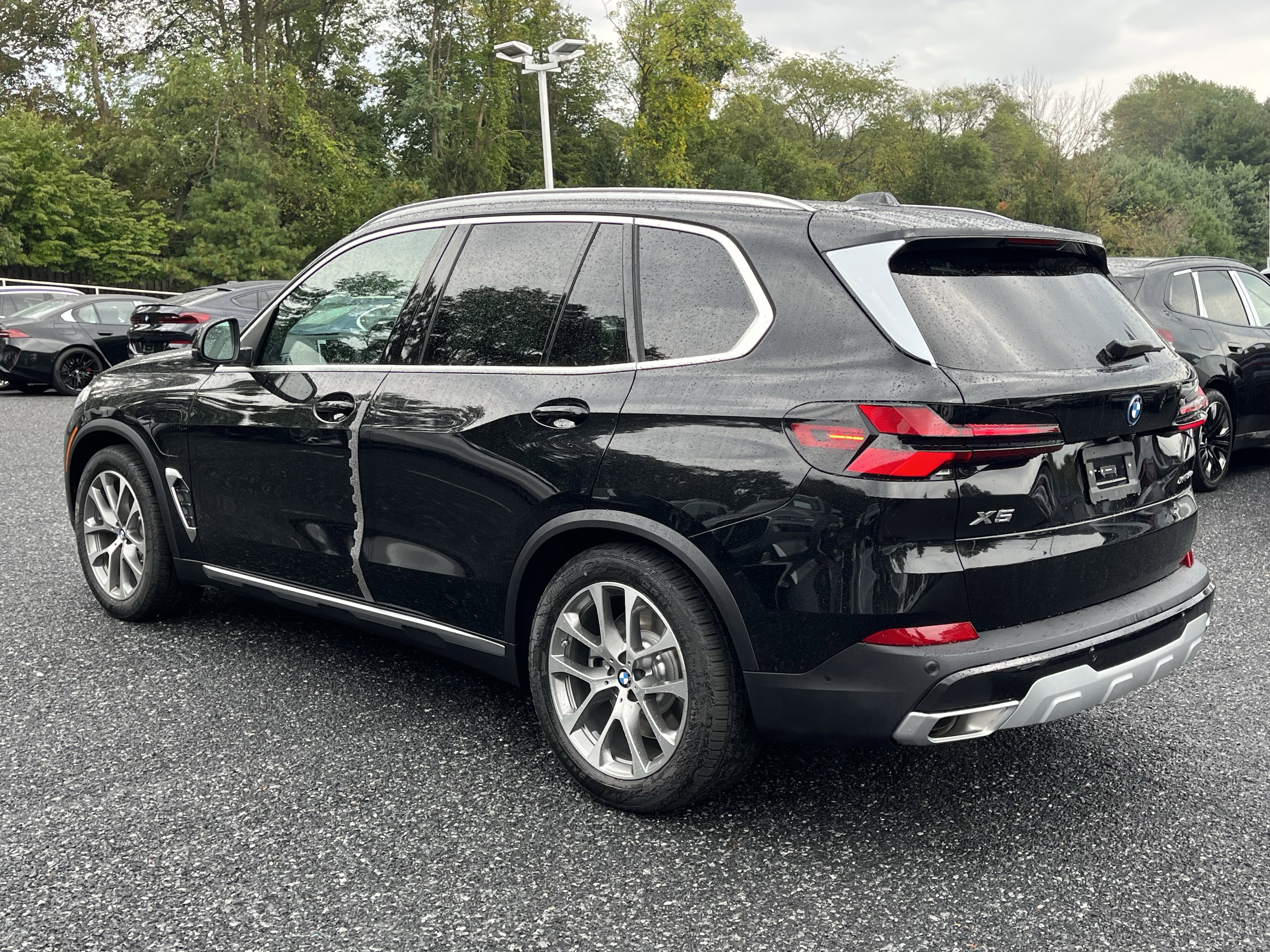 Used 2026 BMW X5 xDrive50e w/ Executive Package image 5