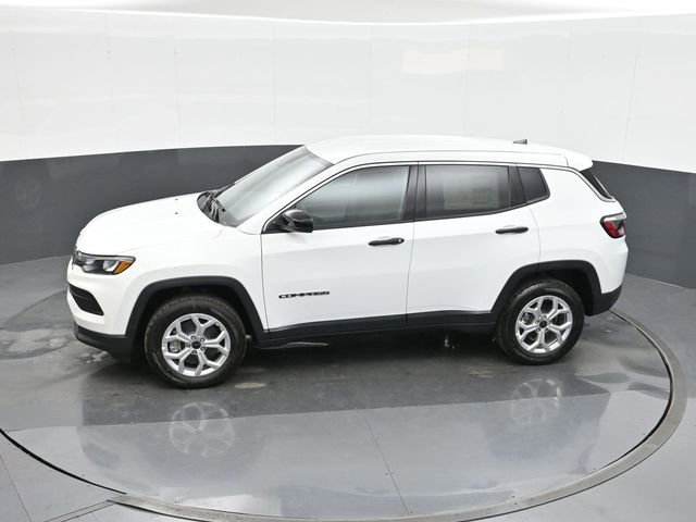 Used 2025 Jeep Compass Sport AWD/4WD image 34