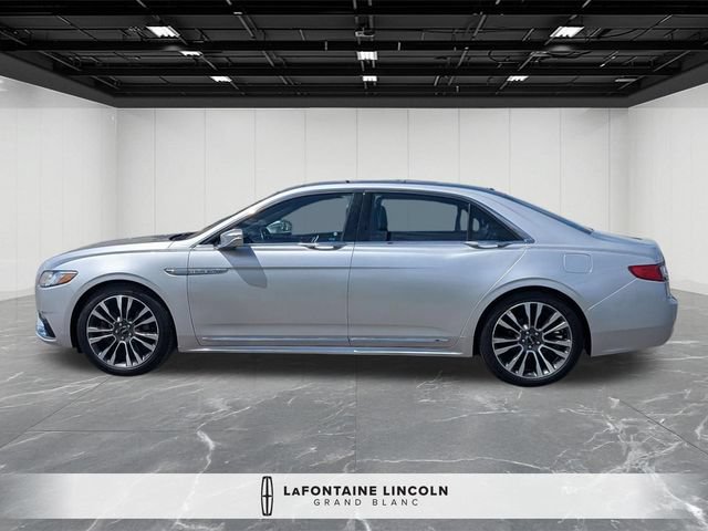 Used 2017 Lincoln Continental Reserve w/ Climate Package AWD/4WD image 2
