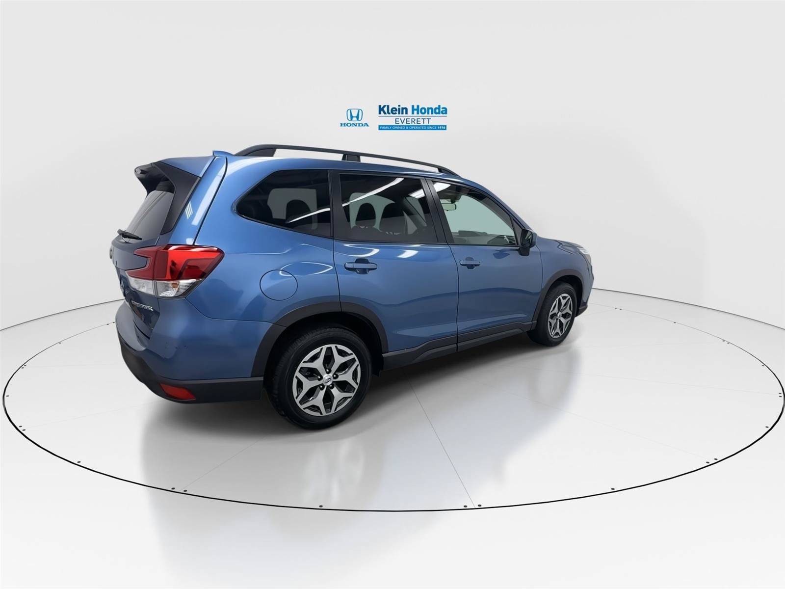 Used 2020 Subaru Forester Premium AWD/4WD image 2