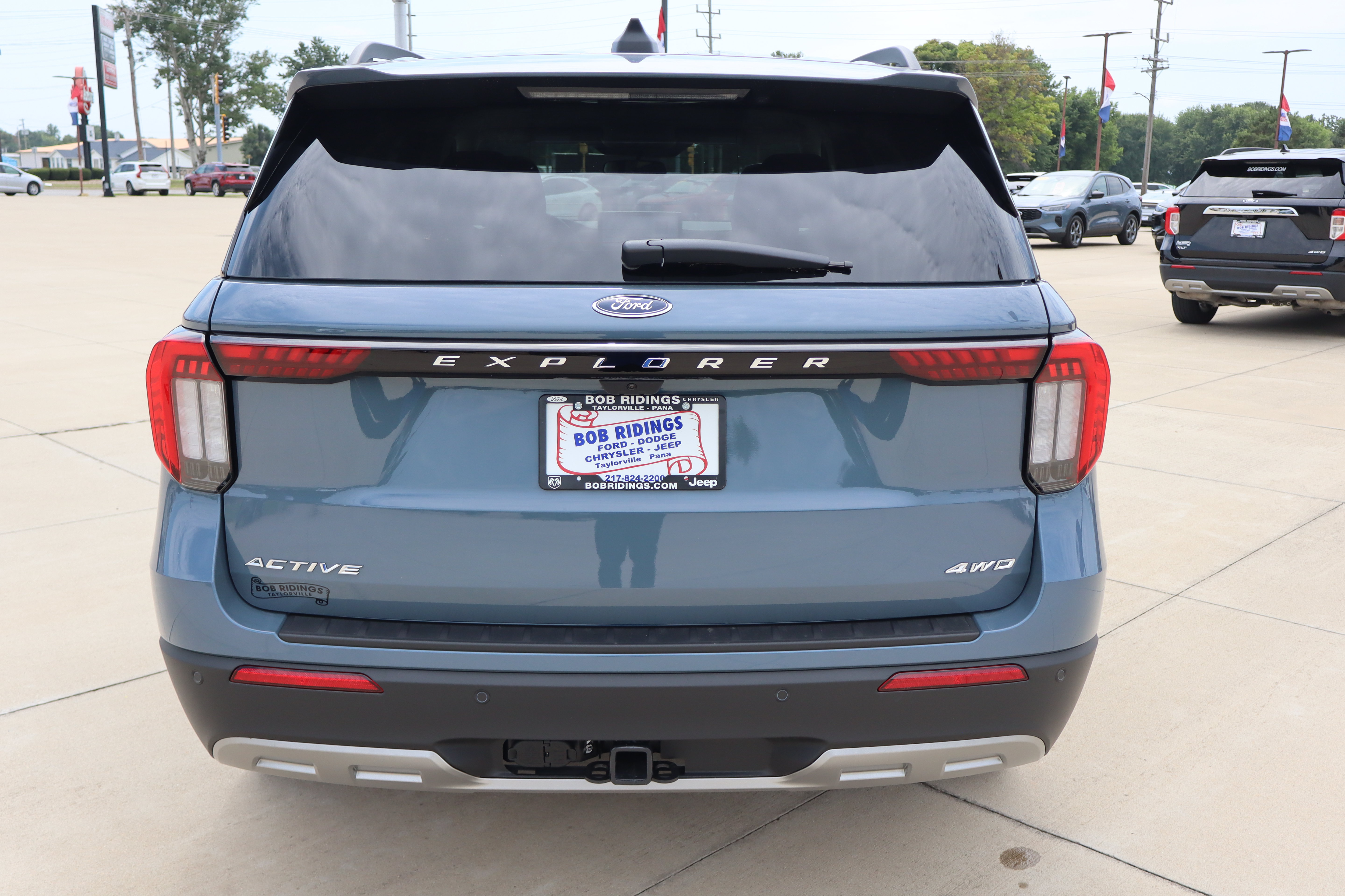 New 2026 Ford Explorer Active w/ Active Comfort Package AWD/4WD image 6