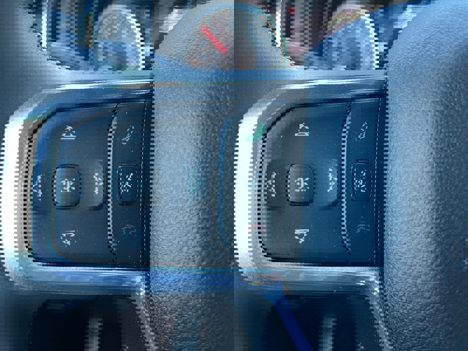 Used 2024 RAM 1500 Laramie image 15