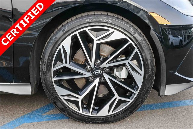 Certified 2023 Hyundai Ioniq 6 SEL image 9