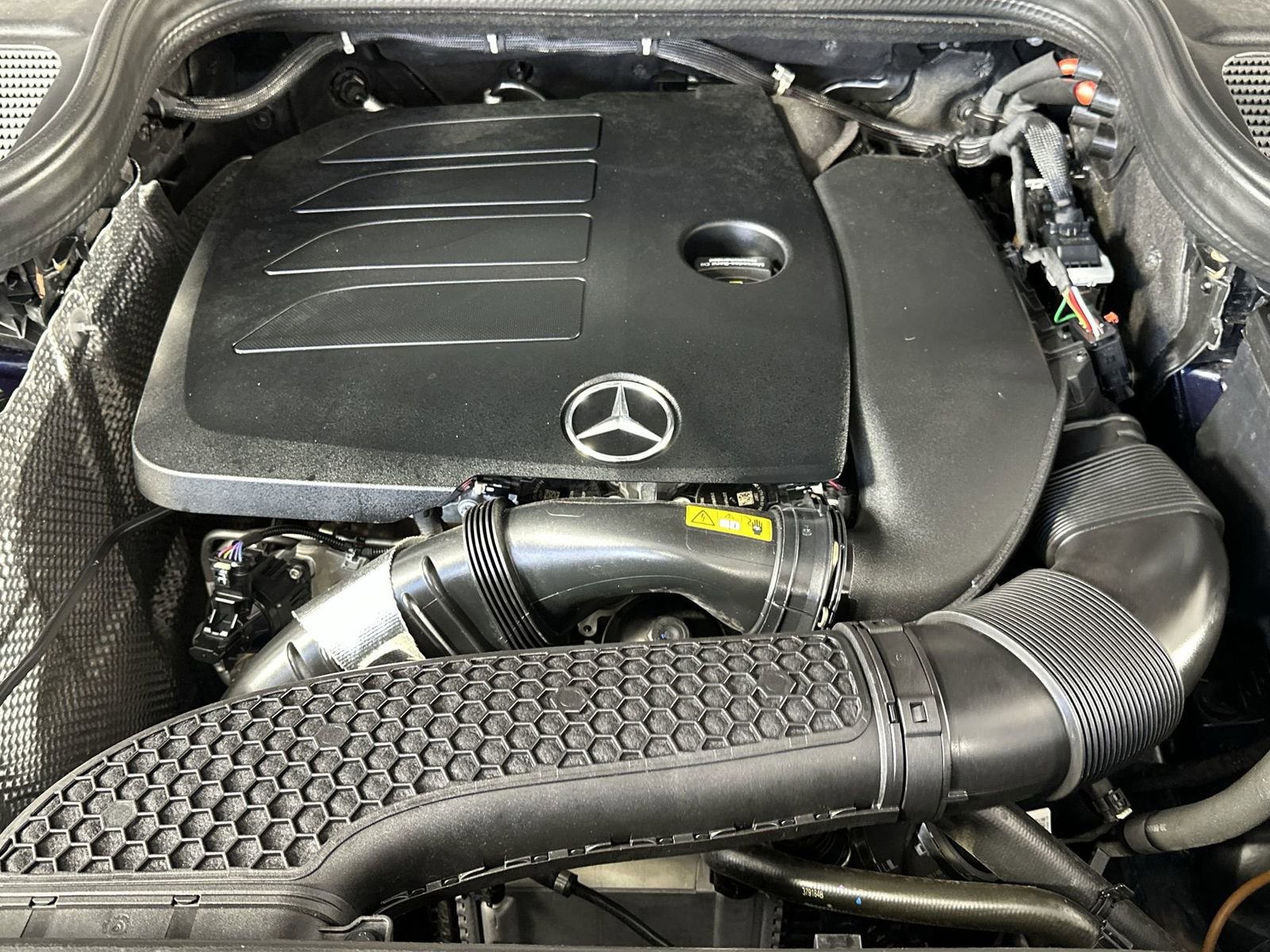 Used 2021 Mercedes-Benz GLE 350 w/ Premium Package image 32