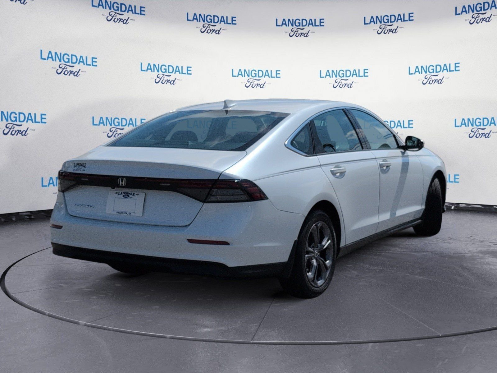 Used 2023 Honda Accord EX image 4