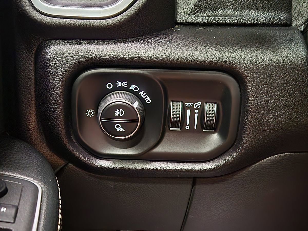 Used 2022 RAM 2500 Laramie AWD/4WD image 45