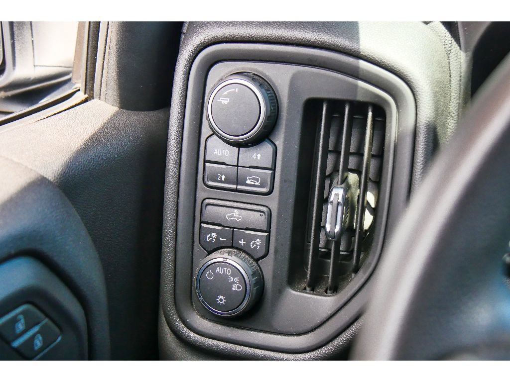 Used 2019 Chevrolet Silverado 1500 Custom w/ Custom Value Package AWD/4WD image 22