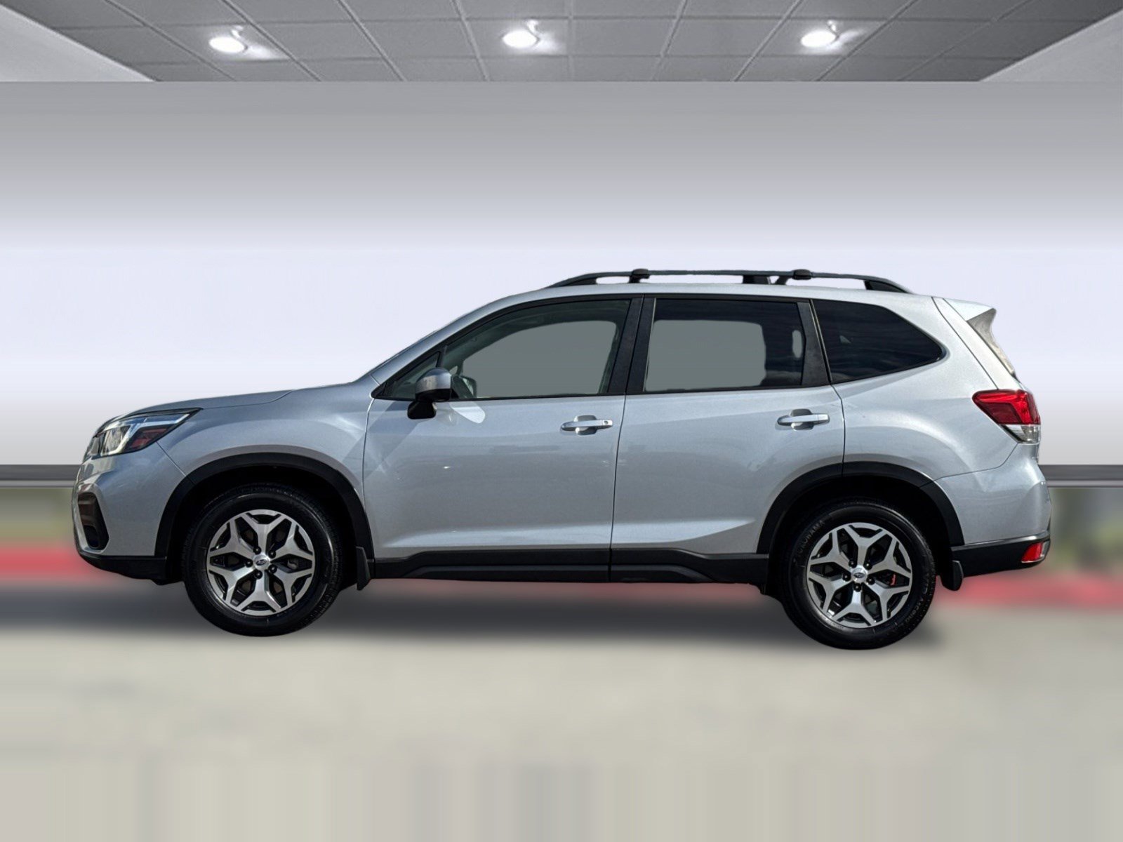 Used 2019 Subaru Forester Premium AWD/4WD image 2