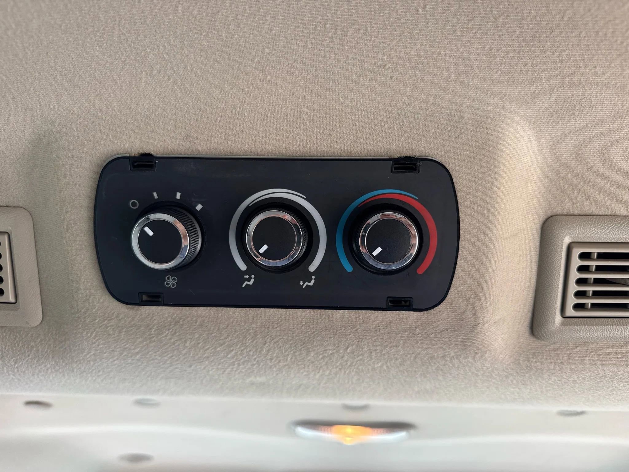 Used 2017 Chevrolet Express 2500 LS image 37