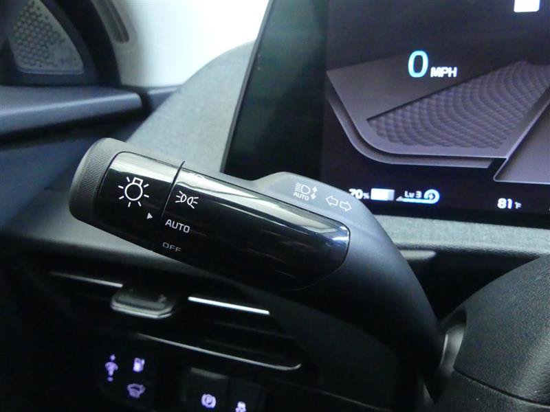 Used 2022 Kia EV6 Wind AWD/4WD image 18
