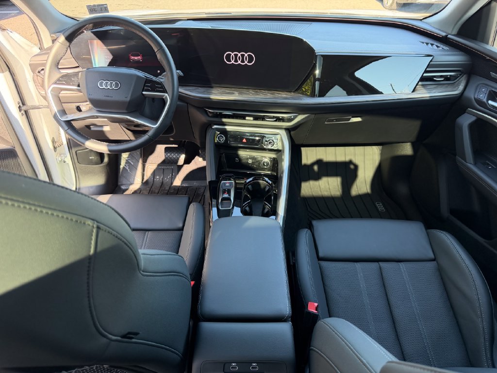 Certified 2025 Audi Q5 Premium Plus w/ Premium Plus AWD/4WD image 19