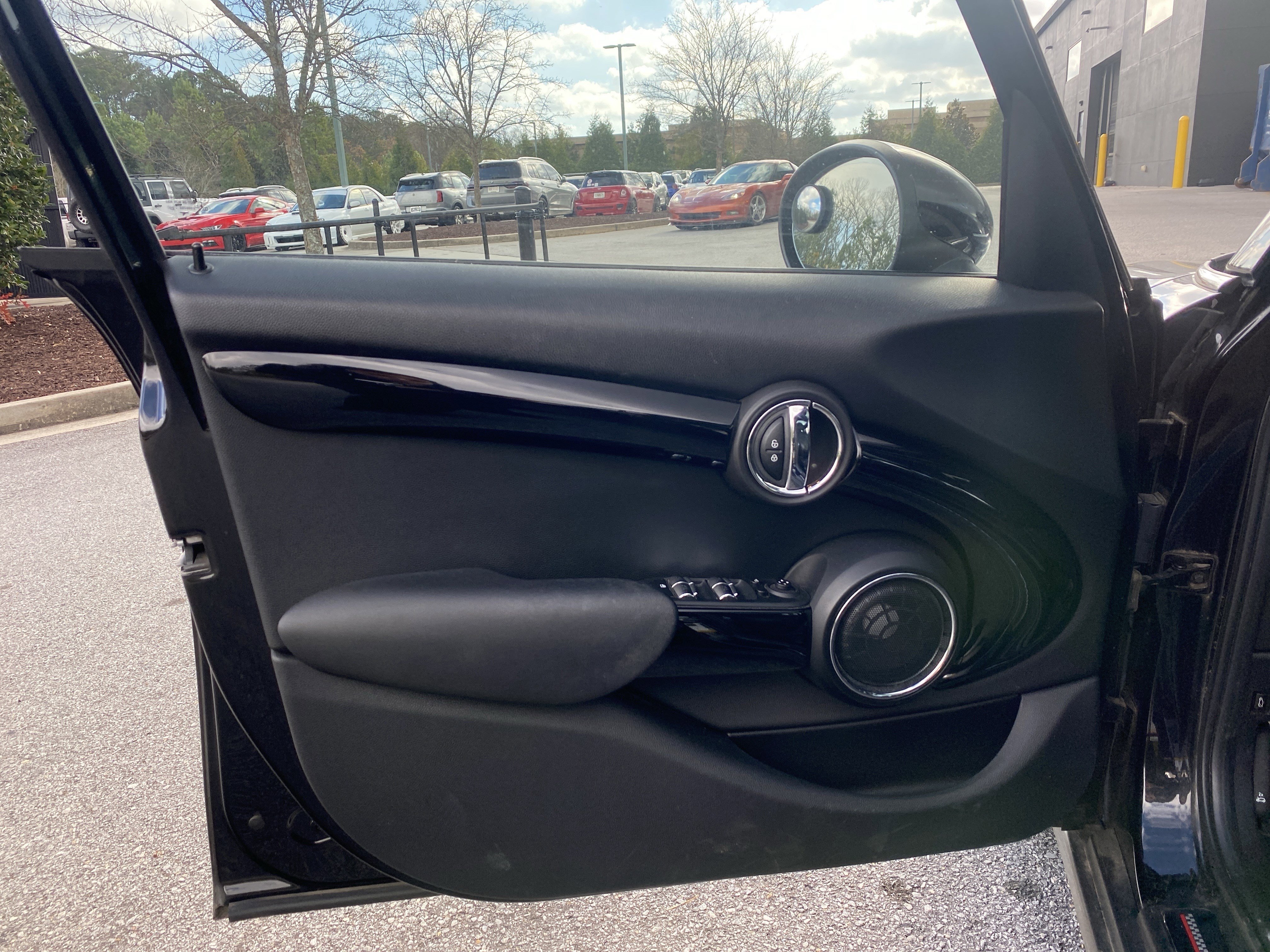 Used 2018 MINI Cooper S image 21