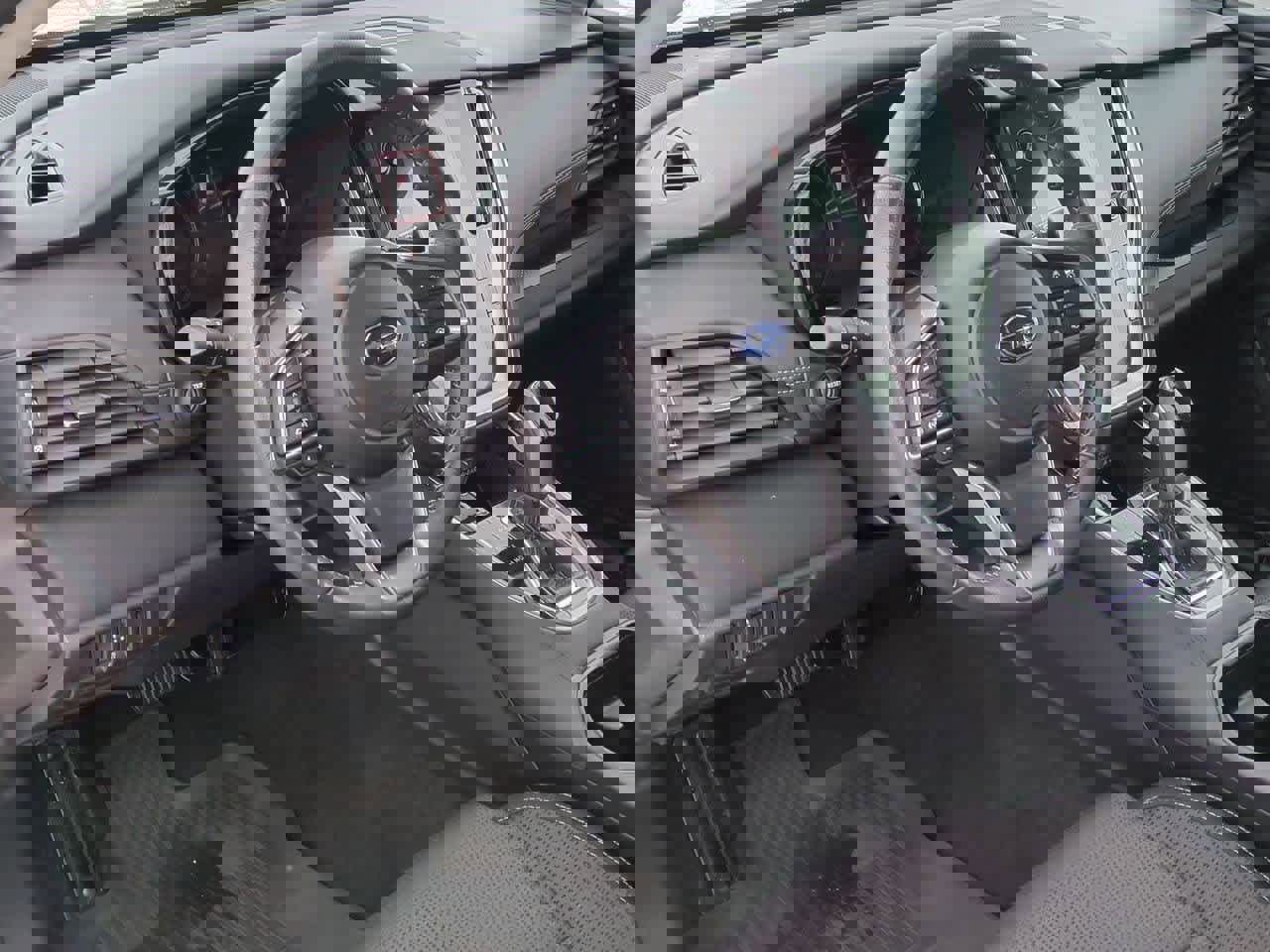 Used 2023 Subaru Outback Premium image 2