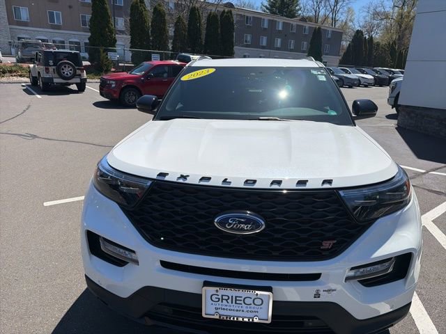 Used 2023 Ford Explorer ST w/ Equipment Group 401A AWD/4WD image 2