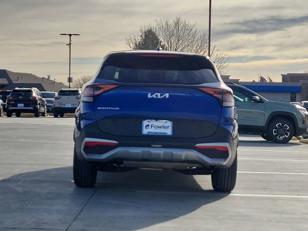 Used 2023 Kia Sportage EX image 7