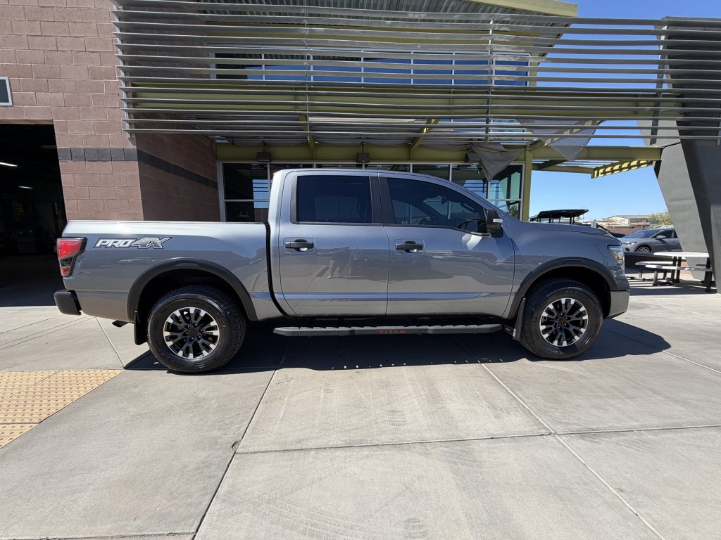 Used 2024 Nissan Titan PRO-4X w/ Pro-4x Convenience Package image 9