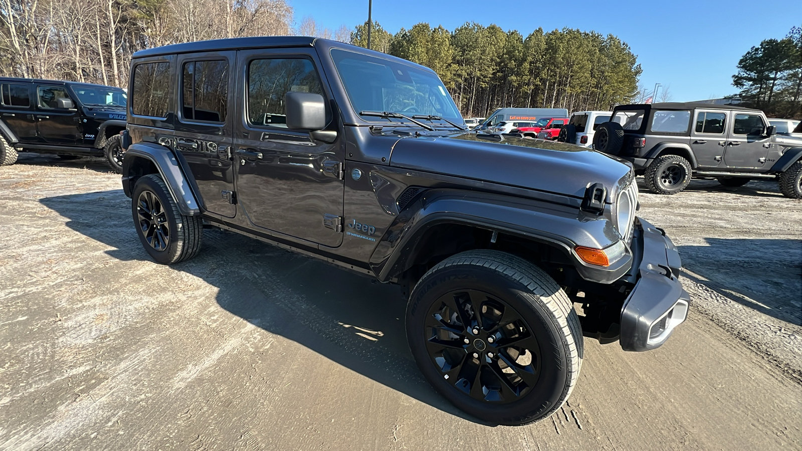 Used 2025 Jeep Wrangler Sahara 4xe w/ Safety Group AWD/4WD image 5