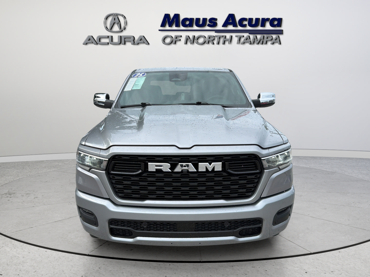 Used 2025 RAM 1500 Laramie AWD/4WD image 3