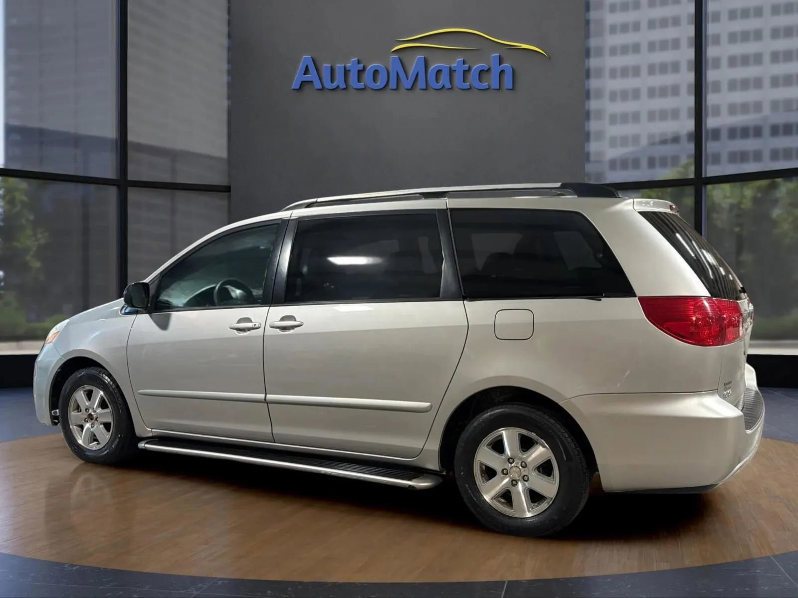 Used 2009 Toyota Sienna CE FWD image 7