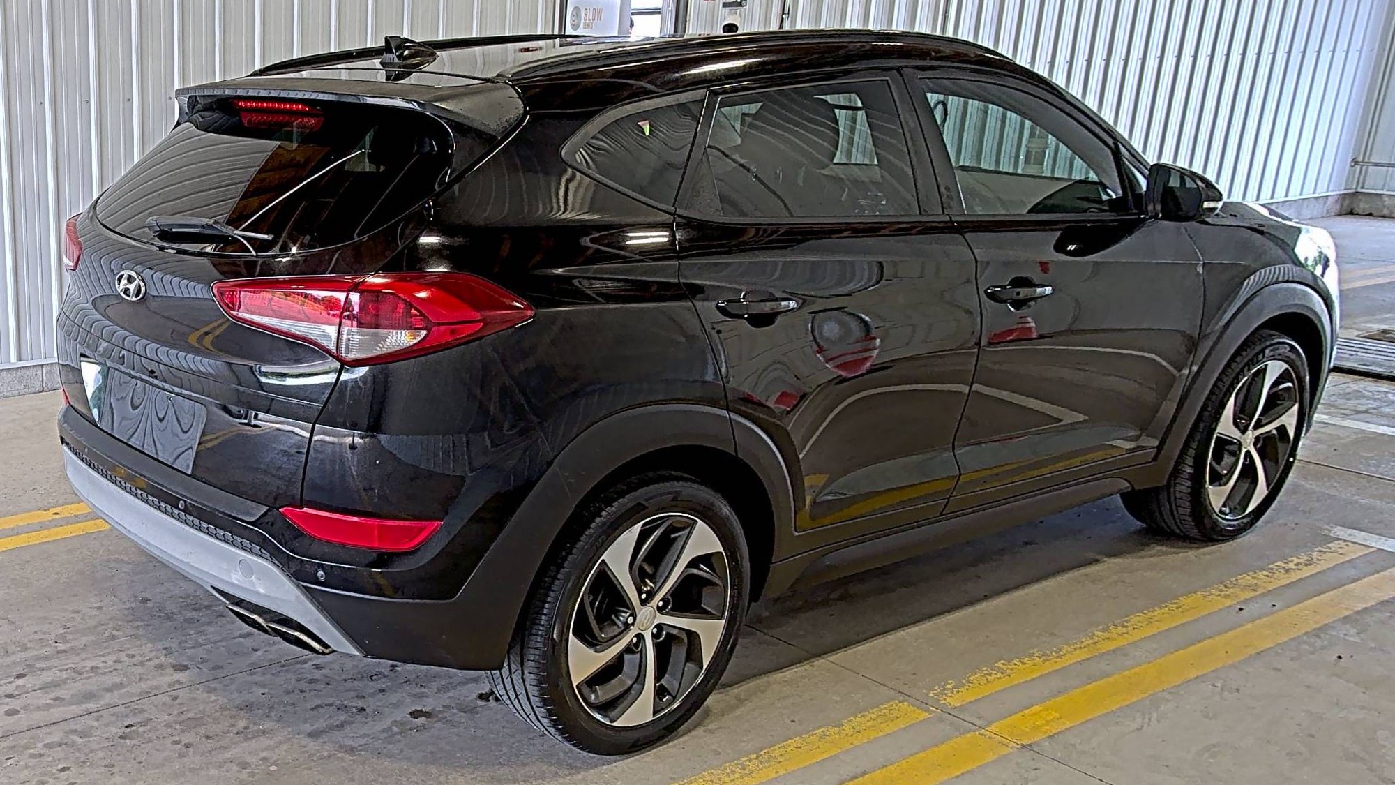 Used 2018 Hyundai Tucson Value w/ Cargo Package FWD video 2
