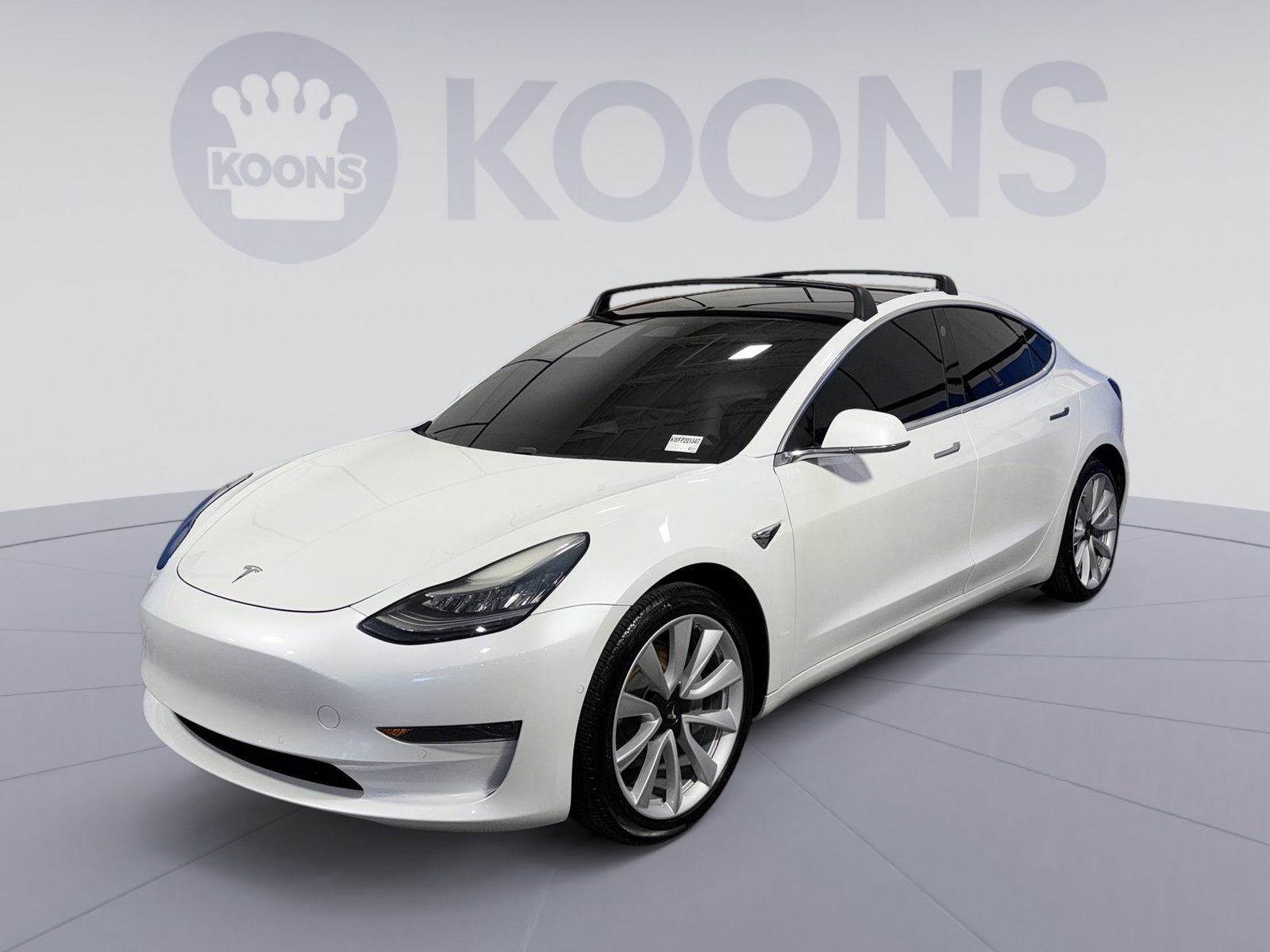 Used 2020 Tesla Model 3 Standard Range Plus image 1