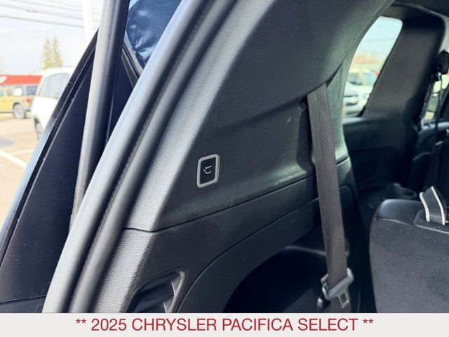 Certified 2025 Chrysler Pacifica Select image 14
